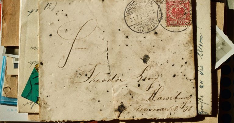 Carta com selo e carimbo