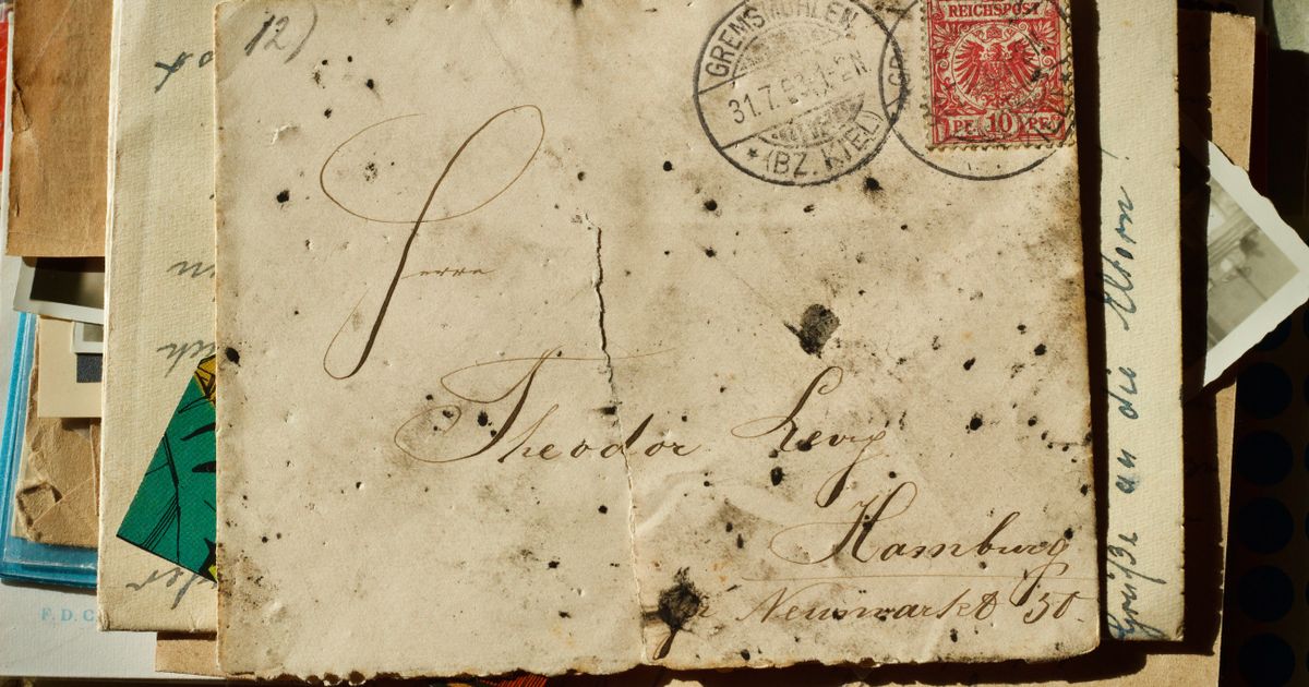 Carta com selo e carimbo